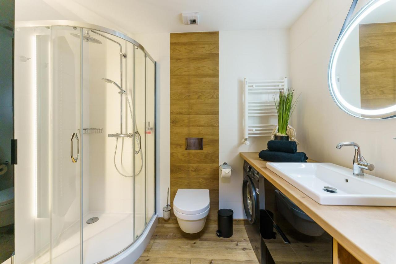 Ustronie Apartments - Apartamenty Komfort, Widok Na Morze, Parking ウストロニエ・モルスキエ エクステリア 写真